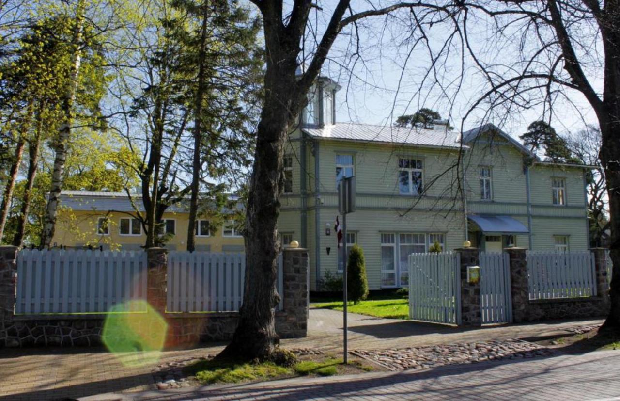 Villa Ostmala Ventspils Exteriör bild